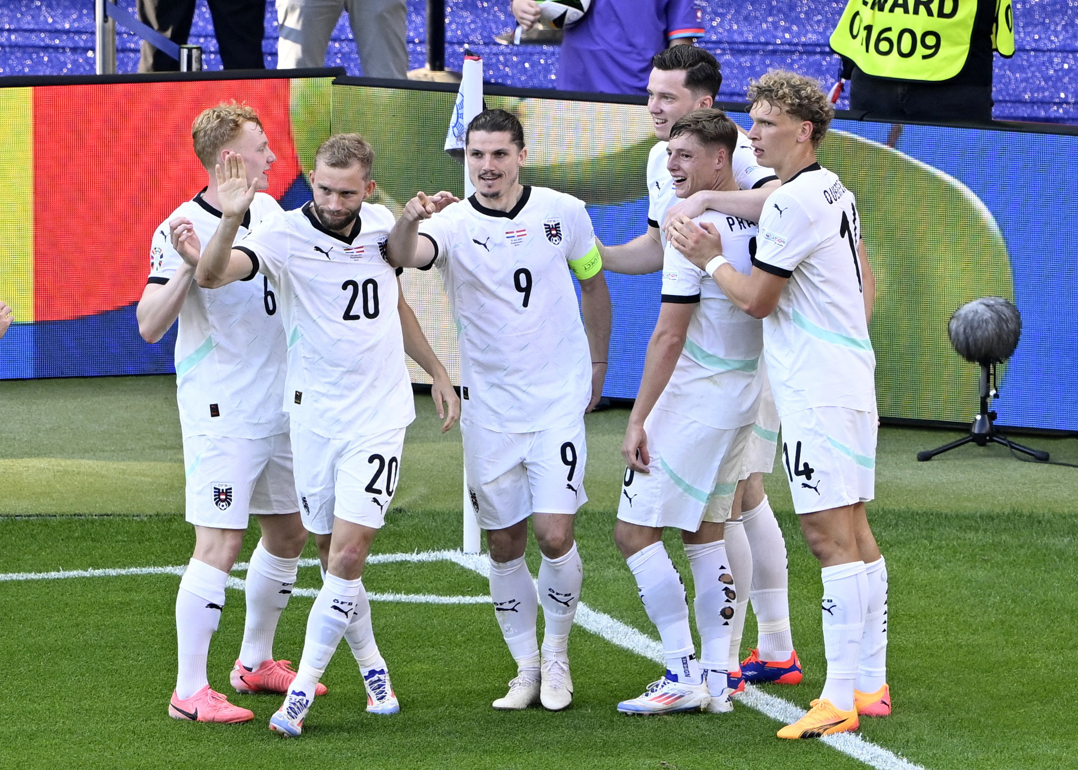 5 đội bóng xuất sắc nhất vòng bảng Euro 2024- Ảnh 3. 5 đội bóng xuất sắc nhất vòng bảng Euro 2024- Ảnh 3.