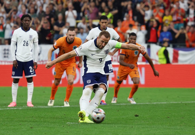 Watkins tỏa sáng, tuyển Anh hạ Hà Lan vào chung kết Euro 2024- Ảnh 3. Watkins tỏa sáng, tuyển Anh hạ Hà Lan vào chung kết Euro 2024- Ảnh 3.