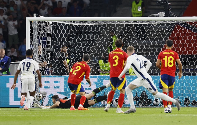 Thắng tuyển Anh 2-1, Tây Ban Nha vô địch Euro 2024 - Ảnh 2 Thắng tuyển Anh 2-1, Tây Ban Nha vô địch Euro 2024 - Ảnh 2