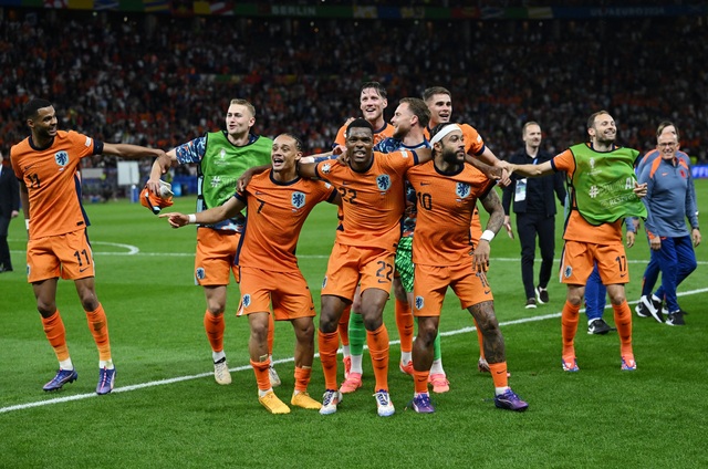 Euro 2024: Cuộc chiến trên đỉnh trời Âu- Ảnh 1. Euro 2024: Cuộc chiến trên đỉnh trời Âu- Ảnh 1.