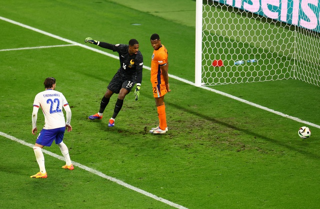 Hà Lan phản ánh bàn thắng hợp lệ "bị tước" trong trận đấu với tuyển Pháp 2 Euro 2024: Hà Lan phản ứng mạnh sau bàn thắng