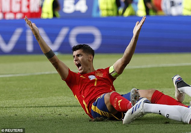 Euro 2024: Morata không bị treo giò nhưng dọa rời tuyển Tây Ban Nha - Ảnh 2. Euro 2024: Morata không bị treo giò nhưng dọa rời tuyển Tây Ban Nha - Ảnh 2.